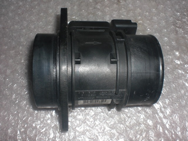 MASS AIR FLOW SENSOR / HOT-FILM AIR MASS METER OEM N. 7700109812 SPARE PART USED CAR RENAULT SCENIC/GRAND SCENIC (2003 - 2009) DISPLACEMENT 19 DIESEL YEAR OF CONSTRUCTION 2003