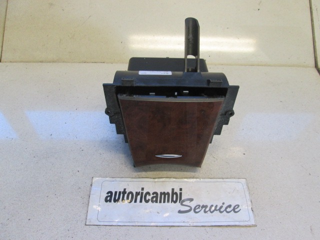 ASHTRAY INSERT OEM N. A2116800350 ORIGINAL PART ESED MERCEDES CLASSE E W211 BER/SW (03/2002 - 05/2006) DIESEL 32  YEAR OF CONSTRUCTION 2004