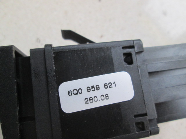 VARIOUS SWITCHES OEM N. 6Q0959621 ORIGINAL PART ESED VOLKSWAGEN POLO (2005 - 10/2009) DIESEL 14  YEAR OF CONSTRUCTION 2008