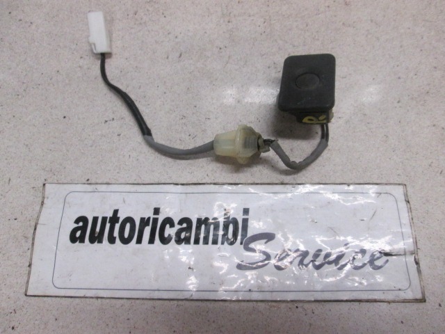 BOOT LID/TAILGATE PUSH-BUTTON OEM N. 6S2A67680 ORIGINAL PART ESED MAZDA CX-7 (2006 - 2012) DIESEL 22  YEAR OF CONSTRUCTION 2010