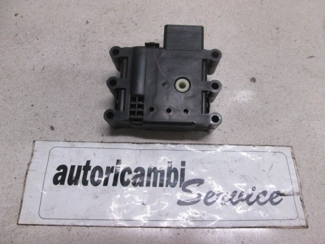 SET SMALL PARTS F AIR COND.ADJUST.LEVER OEM N. GP9A-61-0129Z ORIGINAL PART ESED MAZDA CX-7 (2006 - 2012) DIESEL 22  YEAR OF CONSTRUCTION 2010