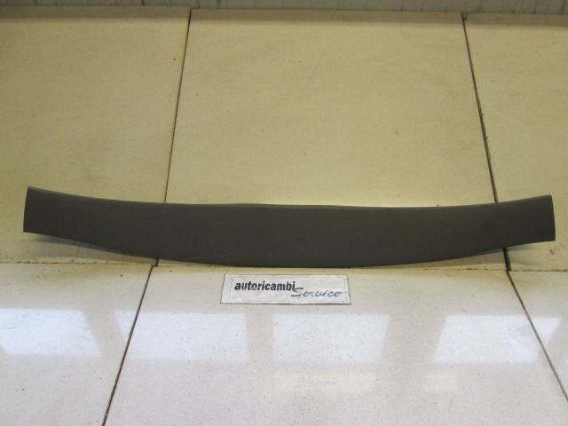 INNER LINING / TAILGATE LINING OEM N. 8200084297 ORIGINAL PART ESED RENAULT SCENIC/GRAND SCENIC (2003 - 2009) DIESEL 19  YEAR OF CONSTRUCTION 2003