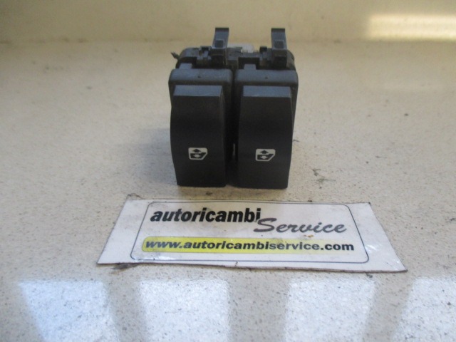 SWITCH WINDOW LIFTER OEM N.  ORIGINAL PART ESED RENAULT SCENIC/GRAND SCENIC (2003 - 2009) DIESEL 19  YEAR OF CONSTRUCTION 2003