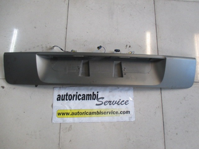 MOUNTING PARTS, REAR LID OEM N. 8200139781 ORIGINAL PART ESED RENAULT SCENIC/GRAND SCENIC (2003 - 2009) DIESEL 19  YEAR OF CONSTRUCTION 2003