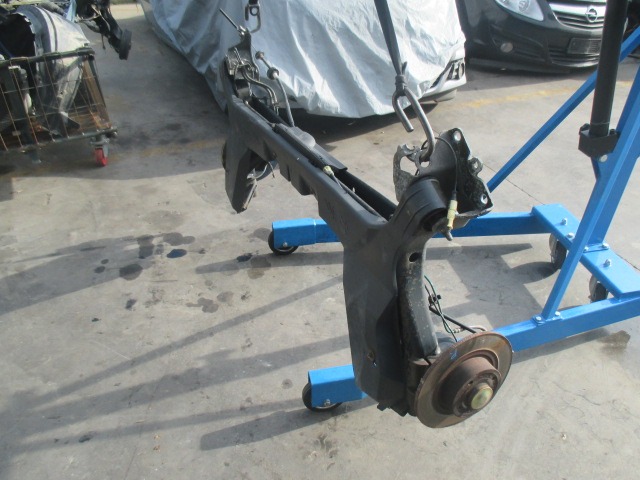 REAR AXLE CARRIER OEM N. 7701475706  ORIGINAL PART ESED RENAULT SCENIC/GRAND SCENIC (2003 - 2009) DIESEL 19  YEAR OF CONSTRUCTION 2003