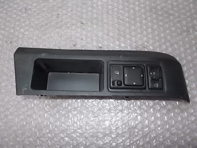 SWITCH ELECTRIC MIRRORS OEM N. 25570AX005 ORIGINAL PART ESED NISSAN MICRA K12 K12E (01/2003 - 09/2010) BENZINA 12  YEAR OF CONSTRUCTION 2006