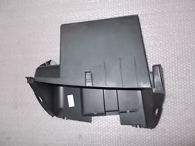 GLOVE BOX OEM N. 68520AY703 SPARE PART USED CAR NISSAN MICRA K12 K12E (01/2003 - 09/2010) DISPLACEMENT 12 BENZINA YEAR OF CONSTRUCTION 2006