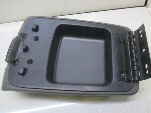 ARMREST, CENTRE CONSOLE OEM N.  ORIGINAL PART ESED JEEP CHEROKEE (2005 - 2008) DIESEL 28  YEAR OF CONSTRUCTION 2007