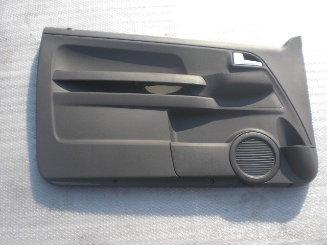 Front Door Card Interior Panel OEM Pannello porta anteriore FORD FOCUS BER/SW (2005 - 2008)  18 DIESEL Year 2005 spare part used