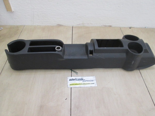 TUNNEL OBJECT HOLDER WITHOUT ARMREST OEM N. 84611-1C500 ORIGINAL PART ESED HYUNDAI GETZ (2002 - 02/2006) DIESEL 15  YEAR OF CONSTRUCTION 2005