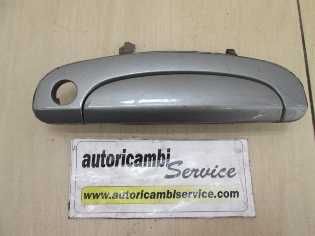 RIGHT FRONT DOOR HANDLE OEM N. 826601C000CA ORIGINAL PART ESED HYUNDAI GETZ (2002 - 02/2006) DIESEL 15  YEAR OF CONSTRUCTION 2005