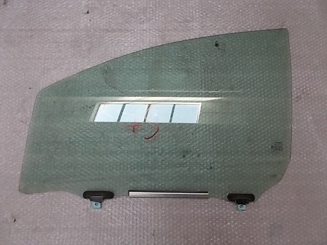 DOOR WINDOW, FRONT LEFT OEM N. 6812052180 SPARE PART USED CAR TOYOTA YARIS (01/2006 - 2009) DISPLACEMENT 13 BENZINA YEAR OF CONSTRUCTION 2008
