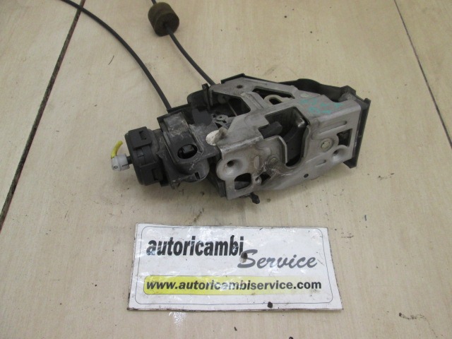 CENTRAL LOCKING OF THE RIGHT FRONT DOOR OEM N. 1687202235 ORIGINAL PART ESED MERCEDES CLASSE A W168 5P V168 3P 168.031 168.131 (1997 - 2000) DIESEL 17  YEAR OF CONSTRUCTION 1998