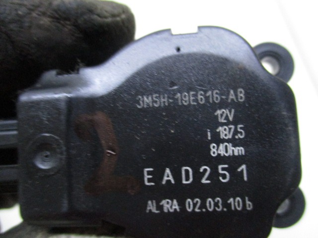 SET SMALL PARTS F AIR COND.ADJUST.LEVER OEM N. 3M5H-19E616 ORIGINAL PART ESED FORD FOCUS BER/SW (2008 - 2011) DIESEL 16  YEAR OF CONSTRUCTION 2010